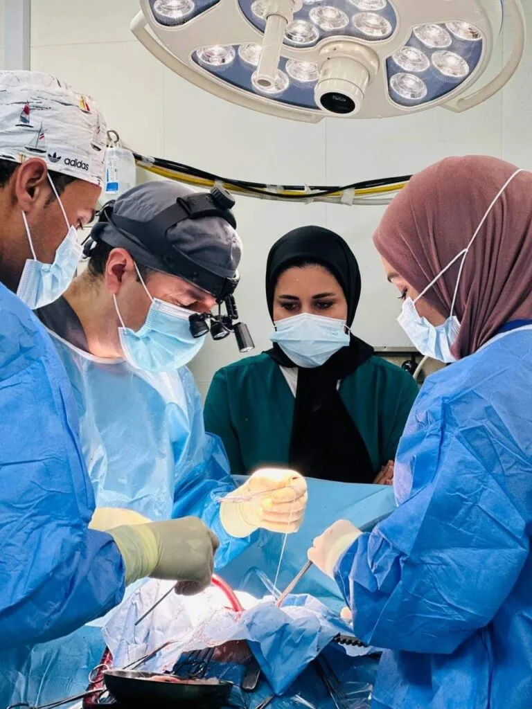 مستشفى الناصرية للقلب يجري( ٥٤٦ )عملية قلب مفتوح وتداخل قسطاري خلال شهر كانون الثاني الماضي